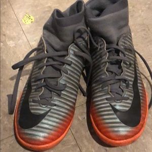Boys CR soccer cleats